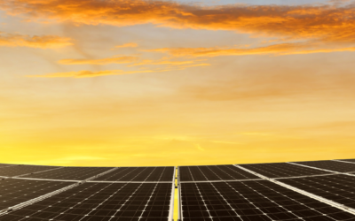 ¿Sabías que la suciedad en tus paneles solares aumenta el riesgo de incendio?